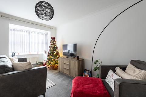 2 bedroom terraced house for sale, Hall Leys Park, Kingswood, Hull HU7