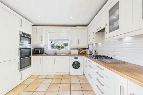 undefined, Roundwood, Worthing BN13