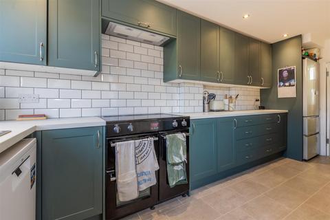 4 bedroom house for sale, Grosvenor Street, Cardiff CF5