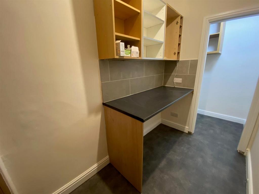 KITCHEN 4.jpg