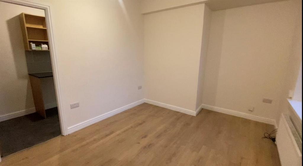 LOUNGE 1.jpg