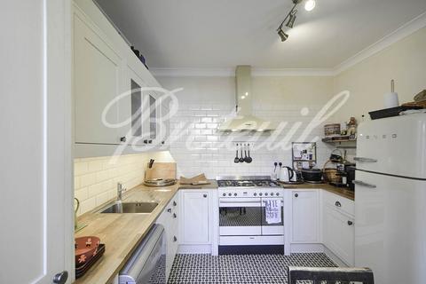 3 bedroom apartment to rent, Rosaville Road, London, SW6