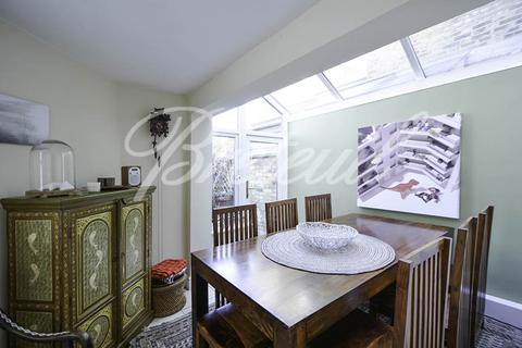 3 bedroom apartment to rent, Rosaville Road, London, SW6
