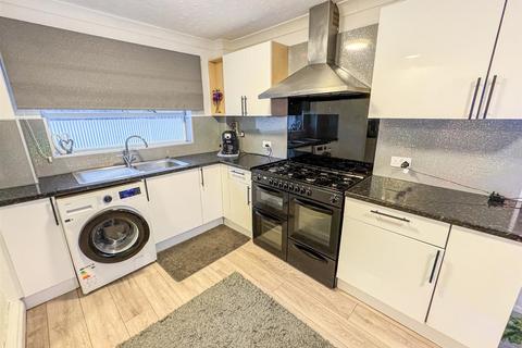 3 bedroom end of terrace house for sale, Greenland Walk, Corby NN18