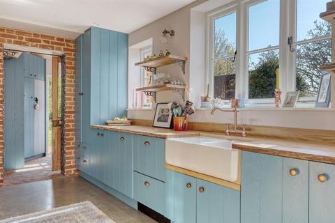 4 bedroom detached house for sale, Church Lane, Stow Maries, CM3