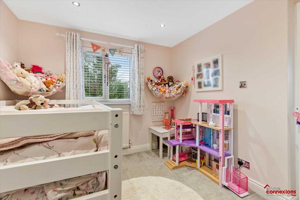 Bedroom Two (2)