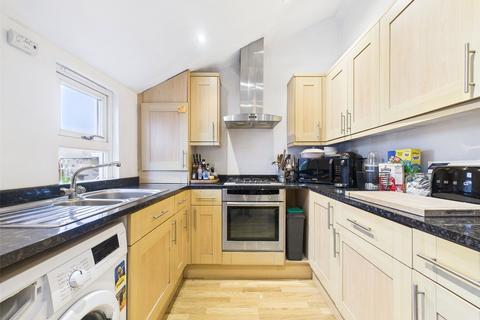 1 bedroom apartment to rent, Walpole Road, Twickenham