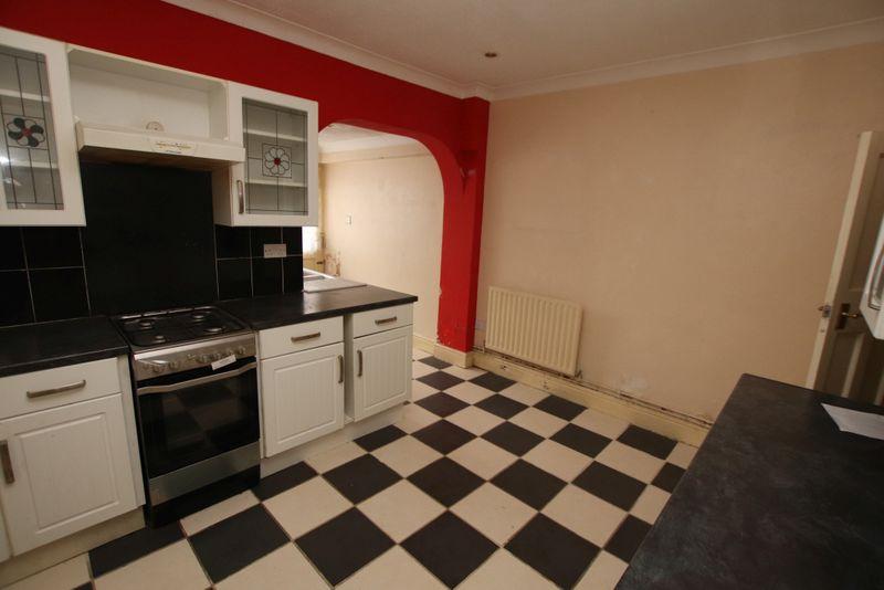 Kitchen photo 2