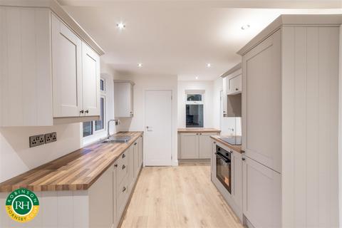 3 bedroom semi-detached house for sale, Vine Road, Tickhill, Doncaster