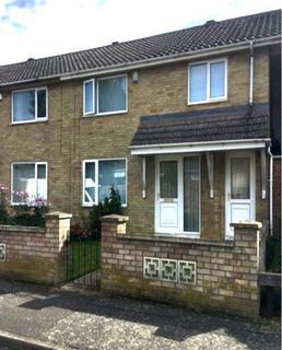 3 bedroom house to rent, Cam Close - Corby