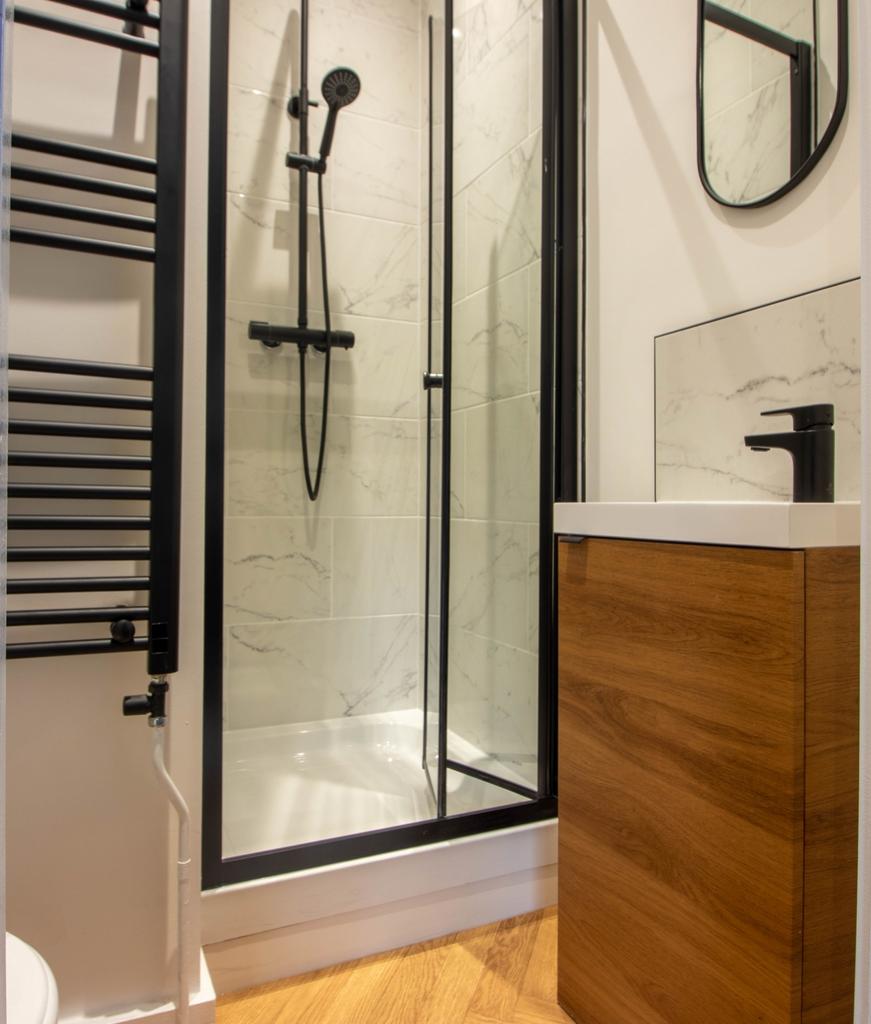 Lrg Bed 6 (en-suite)