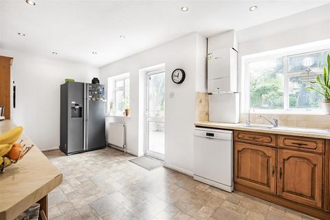 4 bedroom semi-detached house for sale, London Road, Earley, Reading