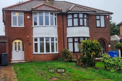 3 bedroom property to rent, Lancing Avenue, Ipswich, IP4 4DG