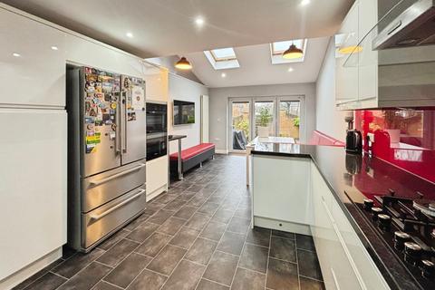 undefined, Hopefield Way, Bradford BD5