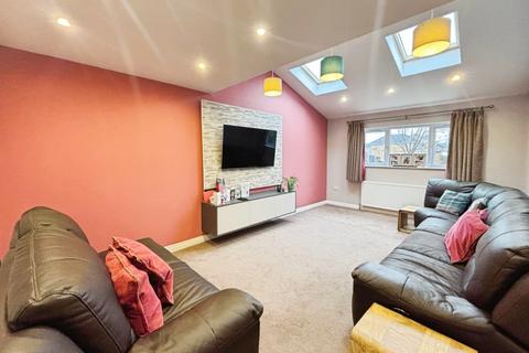 undefined, Hopefield Way, Bradford BD5