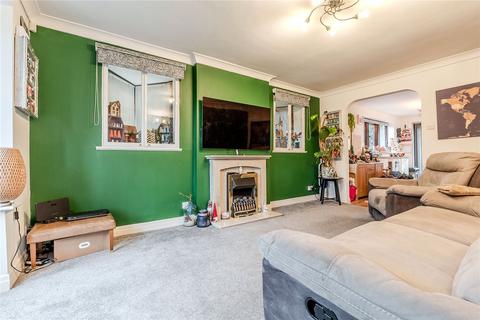 3 bedroom detached house for sale, Chaddlewood Close, Horsforth, Leeds