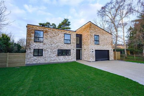 undefined, Farm Field, Devereux Drive, Watford