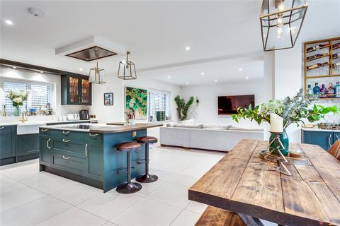 4 bedroom detached house to rent, Greys Road, Oxfordshire RG9