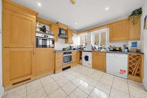 2 bedroom flat to rent, Northey Street, London, E14