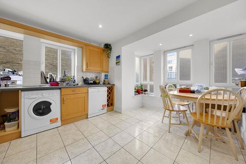 2 bedroom flat to rent, Northey Street, London, E14