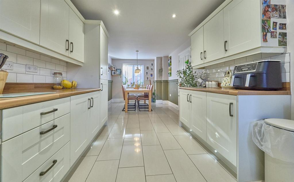 Dining Kitchen
