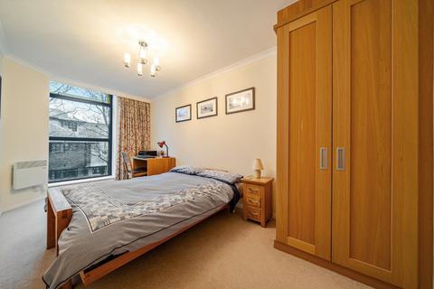 2 bedroom flat for sale, Sweden Gate, London, SE16
