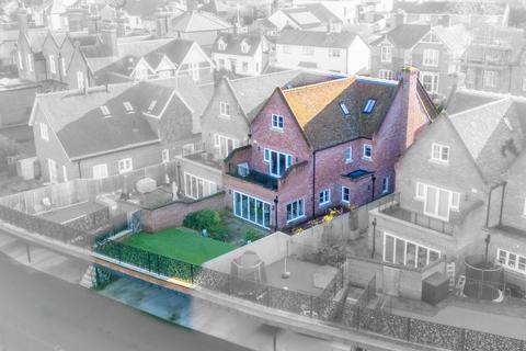 5 bedroom semi-detached house for sale, East Street, Saffron Walden, CB10