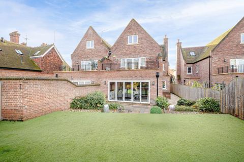 5 bedroom semi-detached house for sale, East Street, Saffron Walden, CB10