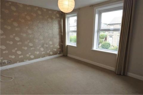3 bedroom terraced house to rent, Syringa Street, Huddersfield