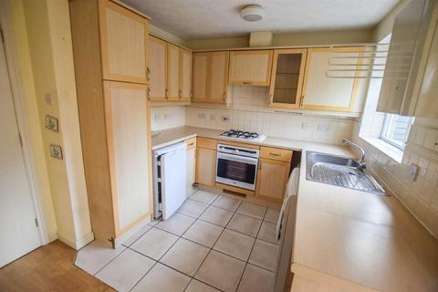 3 bedroom semi-detached house to rent, Park Road, Malmesbury