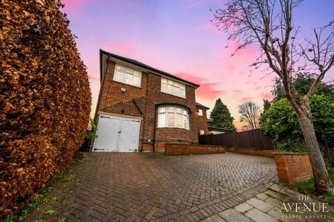 3 bedroom detached house for sale - Excellent West Bridgford school catchment area plus planning permission! No chain!