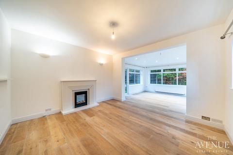 3 bedroom detached house for sale, Excellent West Bridgford  school catchment area plus planning permission! No chain!