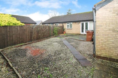 2 bedroom semi-detached bungalow for sale, Marfleet Lane, Hull