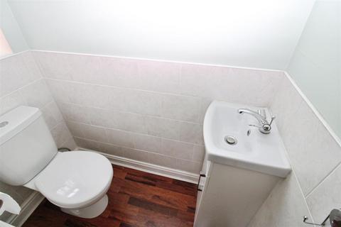 2 bedroom semi-detached bungalow for sale, Marfleet Lane, Hull