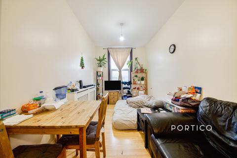 2 bedroom flat to rent, High Road, London, E10