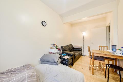 2 bedroom flat to rent, High Road, London, E10