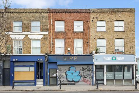 Studio to rent - Balls Pond Road, London, N1