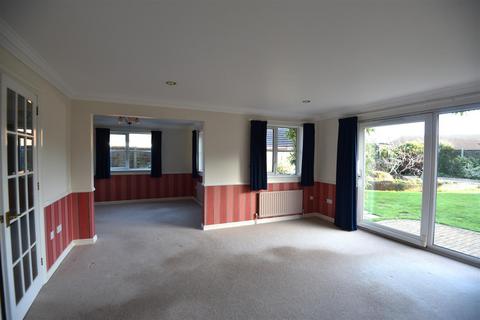 4 bedroom detached house for sale, Swallowfields, Gillingham
