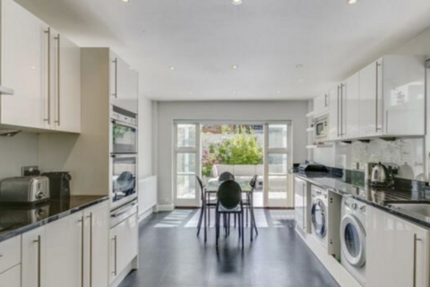 4 bedroom semi-detached house to rent, Gowan Avenue, London, SW6
