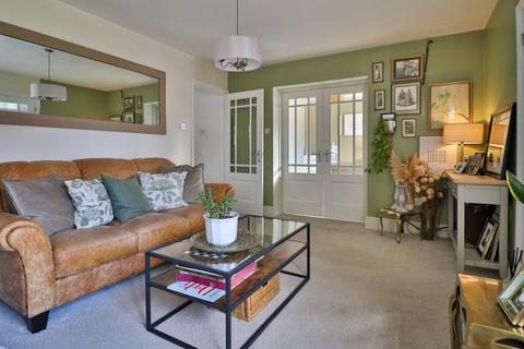 4 bedroom semi-detached house for sale, Dunkirk Drive, Norton, WR5 2SG