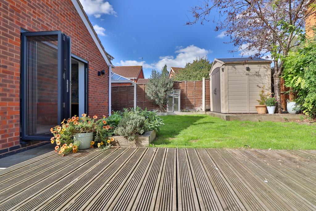 Corner plot  L shaped Landscaped Garden and Deckin
