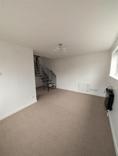 1 bedroom end of terrace house to rent, Acorn Close, Balderton