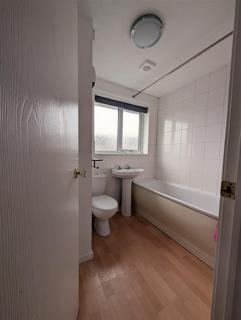 1 bedroom end of terrace house to rent, Acorn Close, Balderton