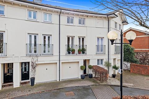 4 bedroom townhouse for sale - Charter Place, Worcester