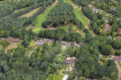 5 bedroom detached house for sale, Hook Heath Road, Hook Heath, Surrey, GU22