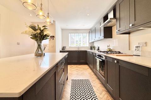 3 bedroom detached house for sale, Hart Hills, Hemingfield, Barnsley