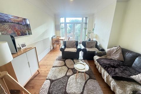 1 bedroom flat to rent, Selborne Road, Southgate