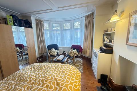 1 bedroom flat to rent, Selborne Road, Southgate