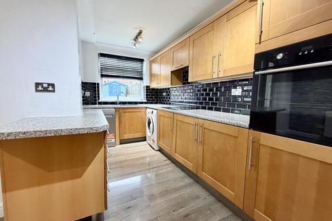 2 bedroom terraced house for sale, Tatefield Place, Kippax, Leeds