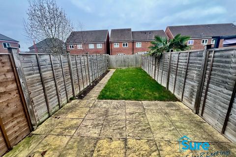 2 bedroom terraced house to rent, Quayside Way, Hempsted. GL2
